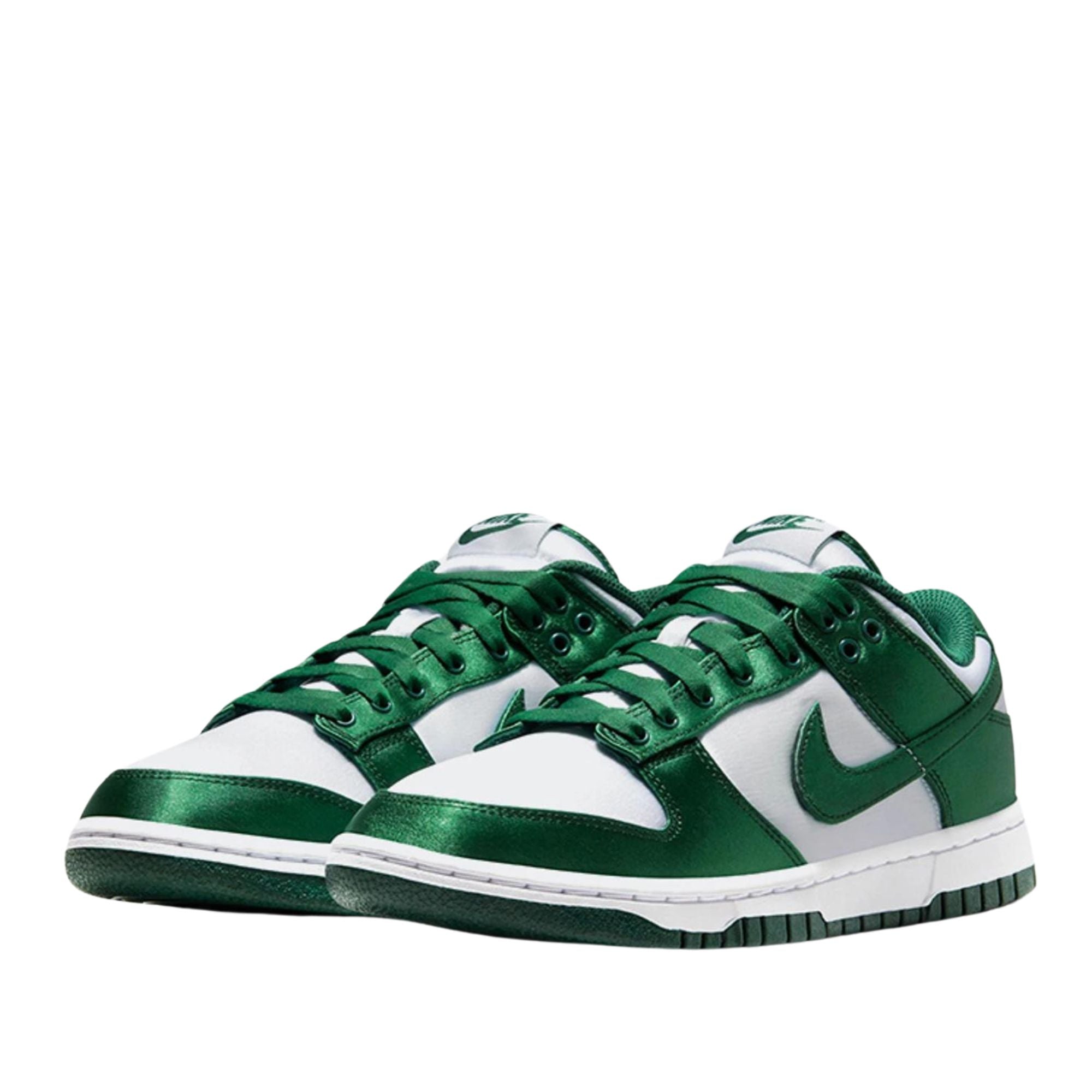 Nike Dunk Low ’Green Satin’ M Us 5.5 / W 7 Sneakers