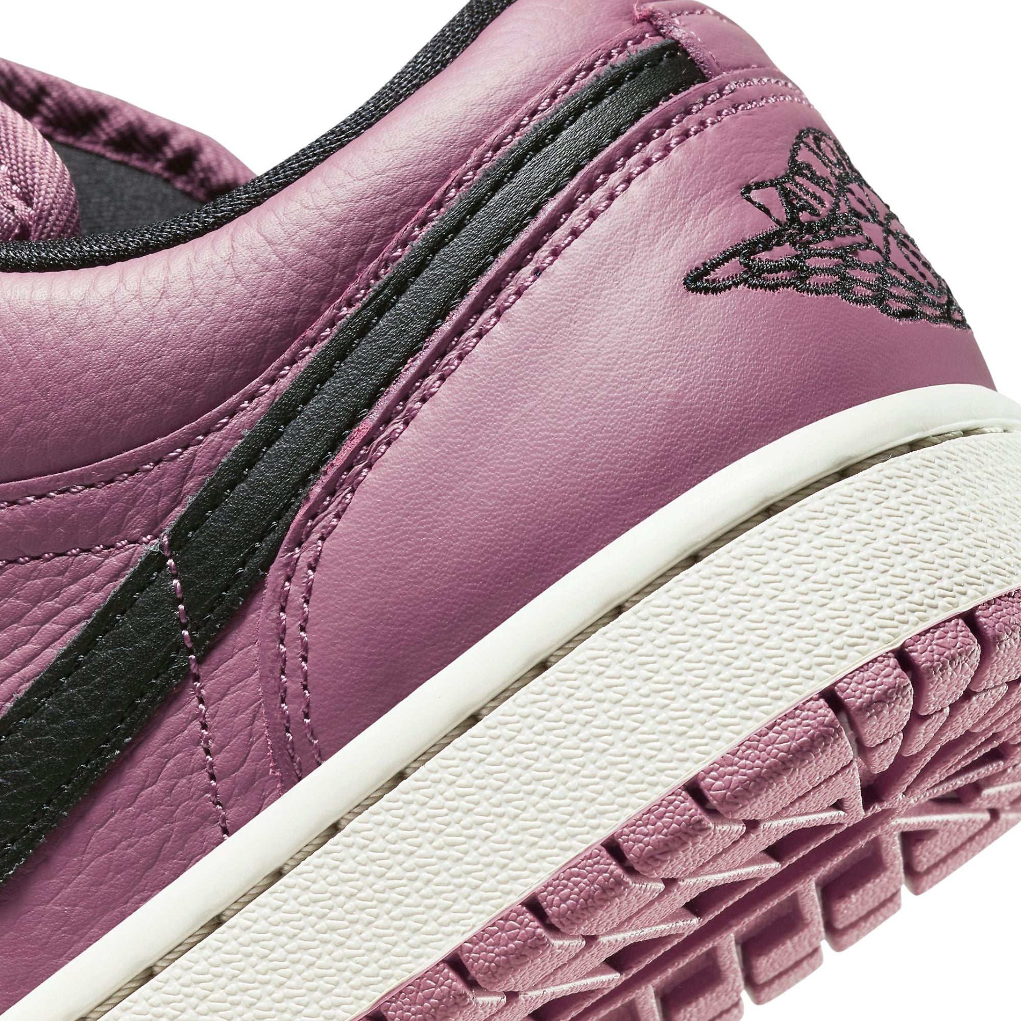 Air Jordan 1 Low ’Mulberry Purple’ Sneakers