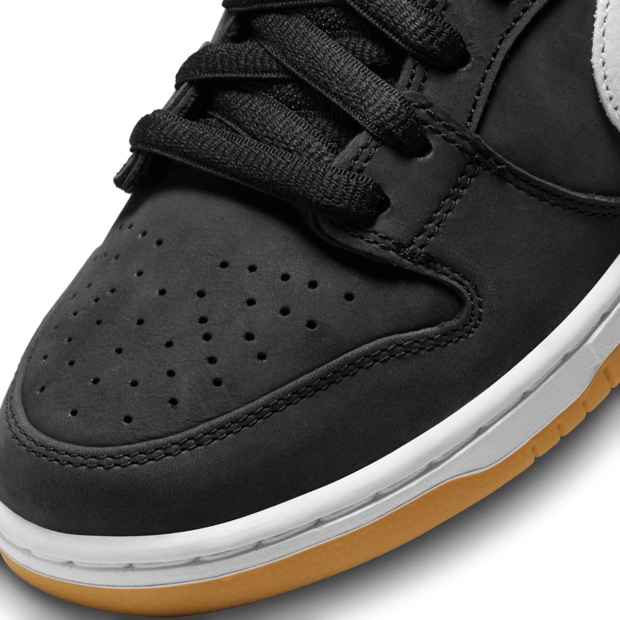 Nike Sb Dunk Low ’Black Gum’ Sneakers