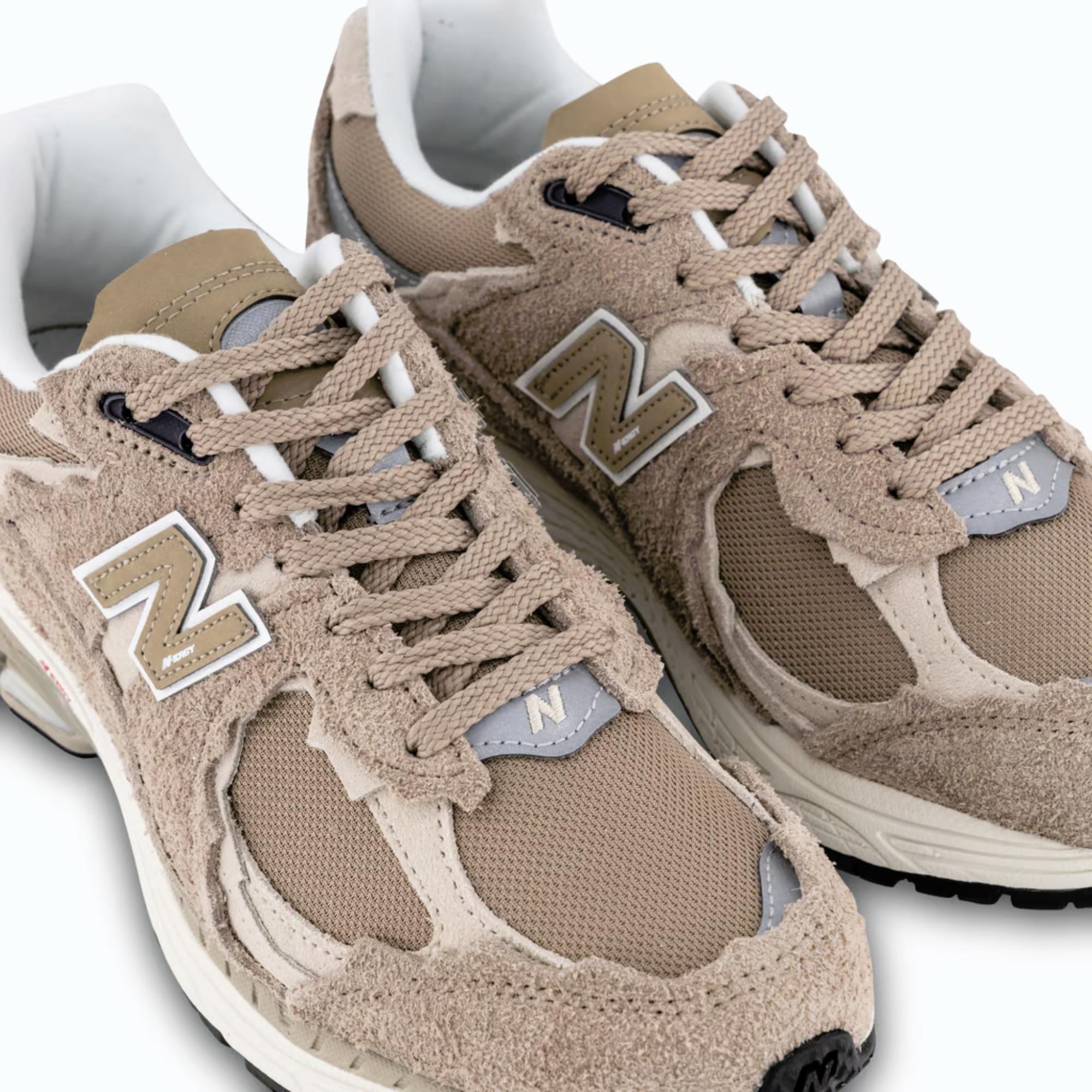 New Balance 2002Rdl ’Desert Sand’ Sneakers