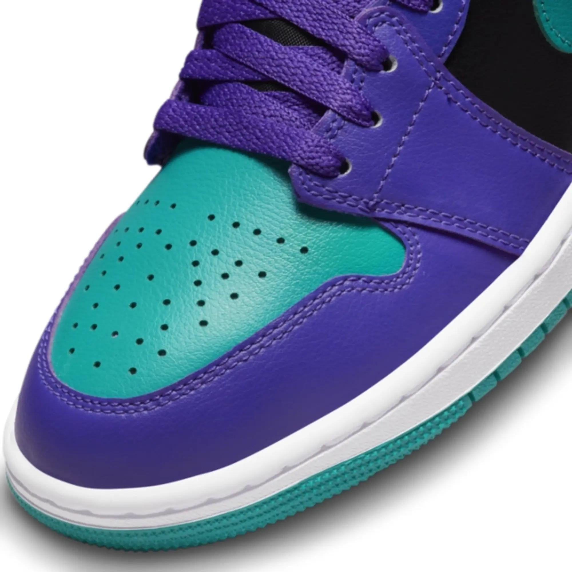 Air Jordan 1 Mid ’Black Grape’ Sneakers