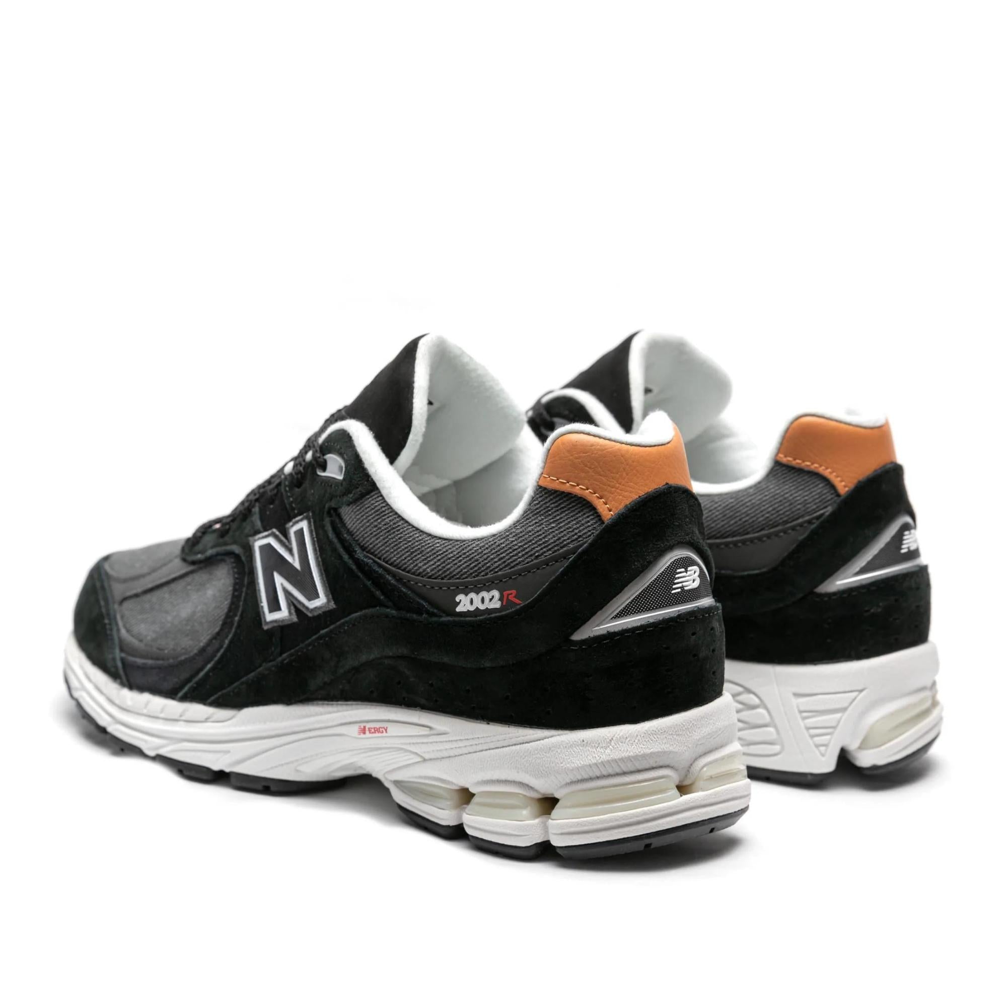 New Balance 2002Reb ’Black Cork’ Sneakers
